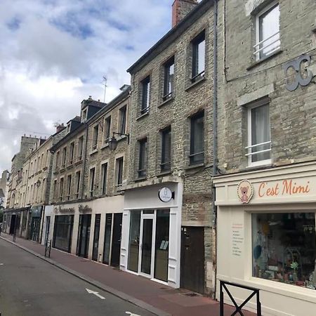 Duplex Parapluies De Cherbourg Netflix Parking Kültér fotó